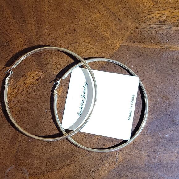 BRAND NEW FASHION JEWELRY BIG FAUX GOLD PLATED WOMEN"S  HOOPS EARRINGS - Picture 11 of 11